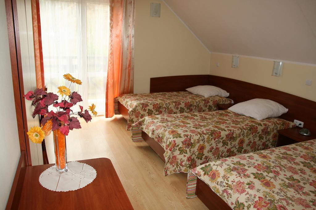 Gosciniec Bed & Breakfast Krynica Zdroj Ruang foto