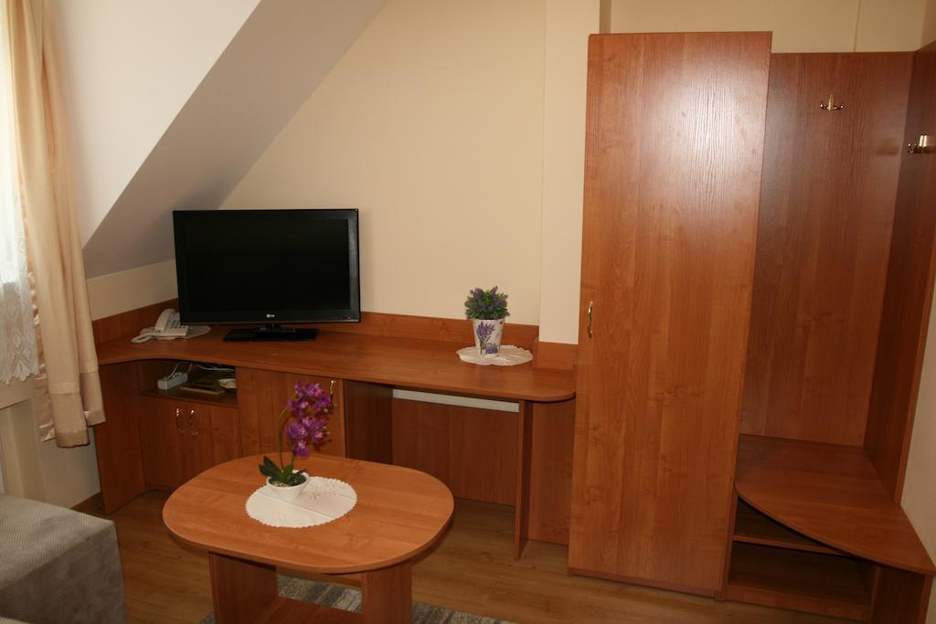 Gosciniec Bed & Breakfast Krynica Zdroj Ruang foto